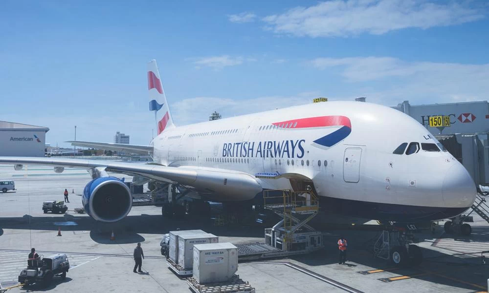 Ξεπουλά η British Airways από ποτήρια σαμπάνιας μέχρι… αντικείμενα από τα Boeing